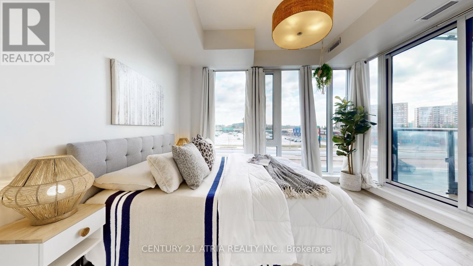 207 - 9600 Yonge Street, Richmond Hill (North Richvale), Ontario  L4C 0X3 - Photo 13 - N12963368