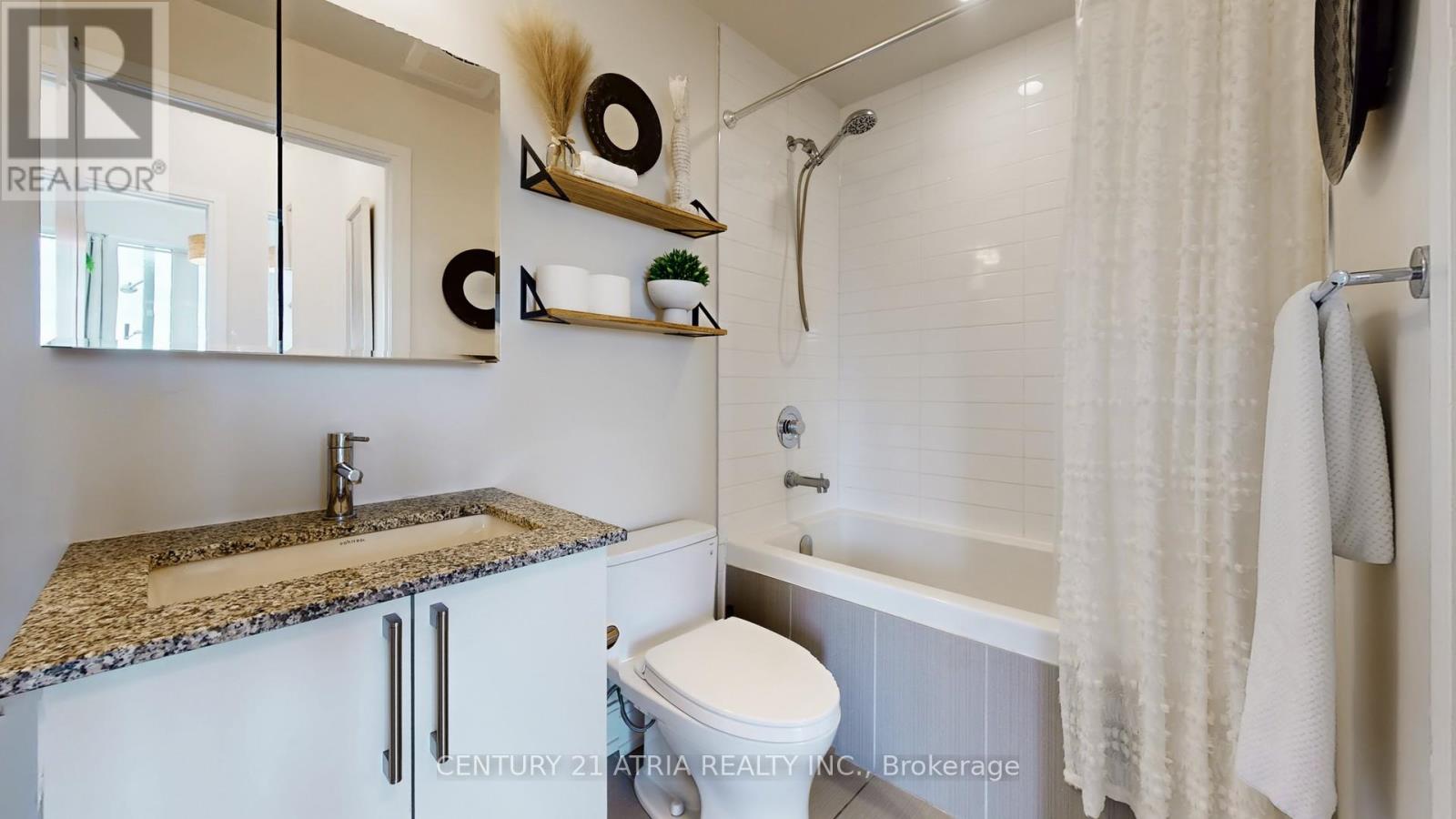 207 - 9600 Yonge Street, Richmond Hill (North Richvale), Ontario  L4C 0X3 - Photo 15 - N12963368