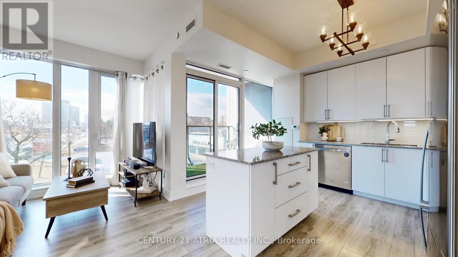 207 - 9600 Yonge Street, Richmond Hill (North Richvale), Ontario  L4C 0X3 - Photo 6 - N12963368