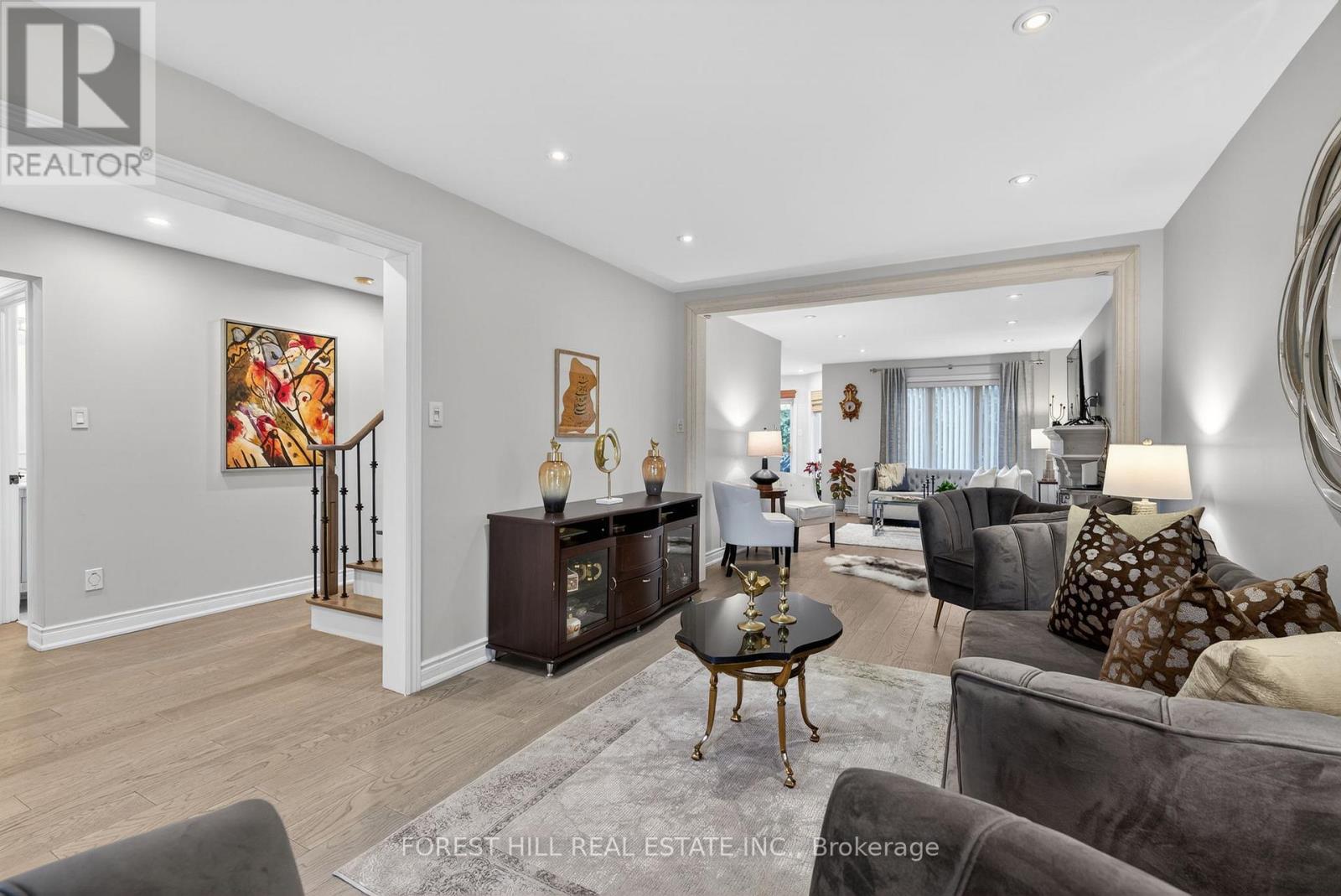 15 Toporowski Avenue, Richmond Hill, Ontario  L4S 2G8 - Photo 5 - N12963370