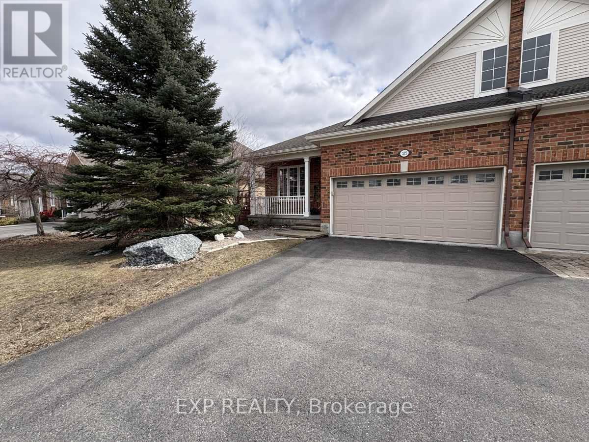 215 CAIRNSMORE CIRCLE, Ottawa, Ontario