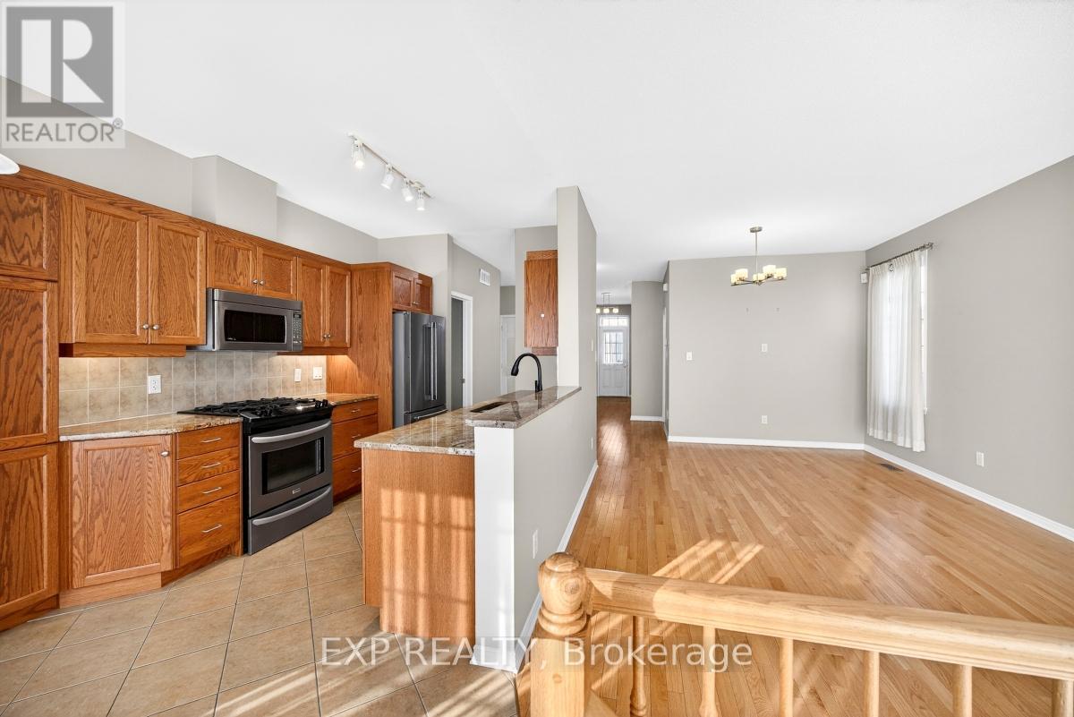 215 Cairnsmore Circle, Ottawa, Ontario  K2J 0G5 - Photo 10 - X12672032