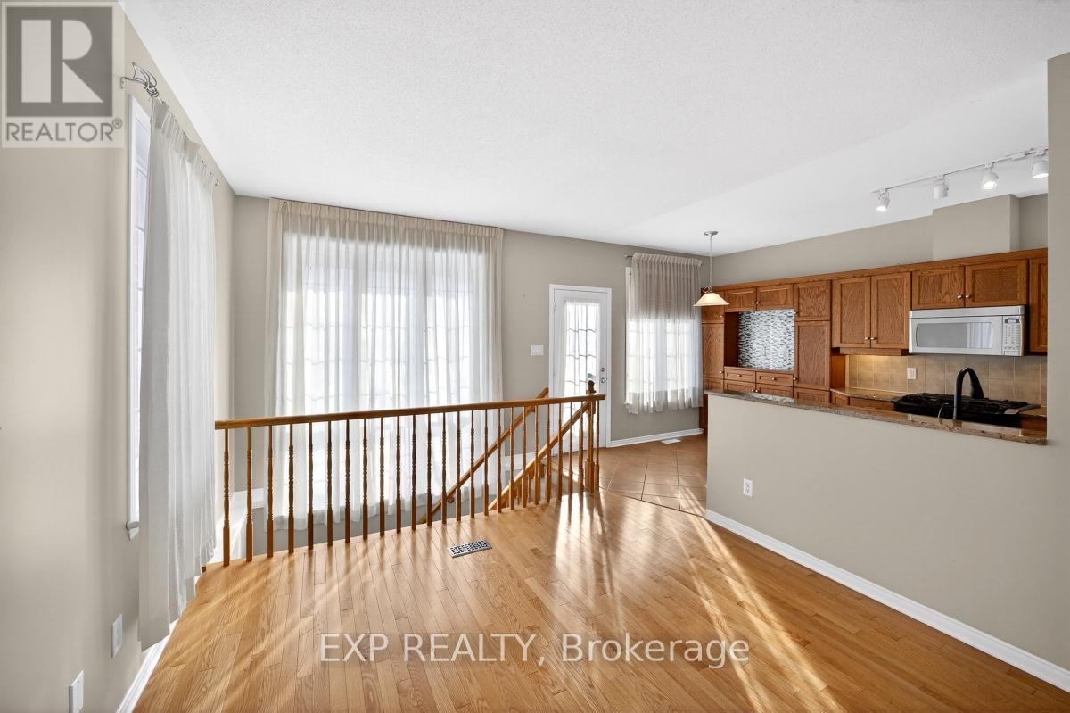 215 Cairnsmore Circle, Ottawa, Ontario  K2J 0G5 - Photo 8 - X12672032
