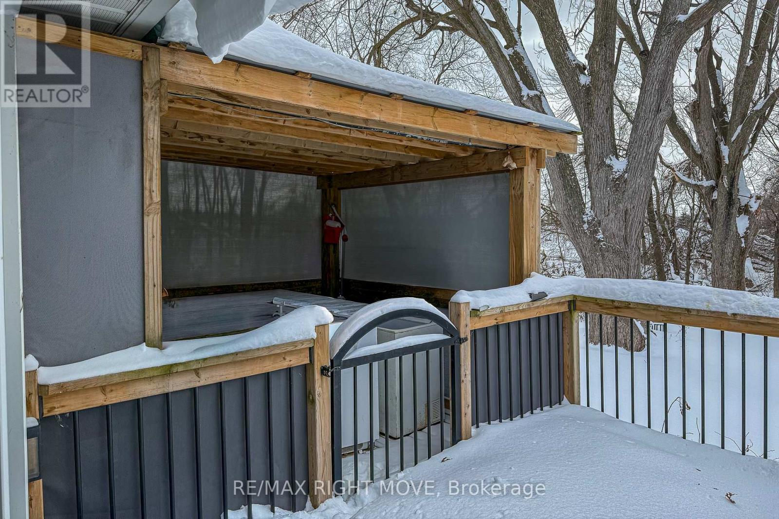 2776 Mary Street, Ramara (Brechin), Ontario  L0K 1B0 - Photo 5 - S12963198