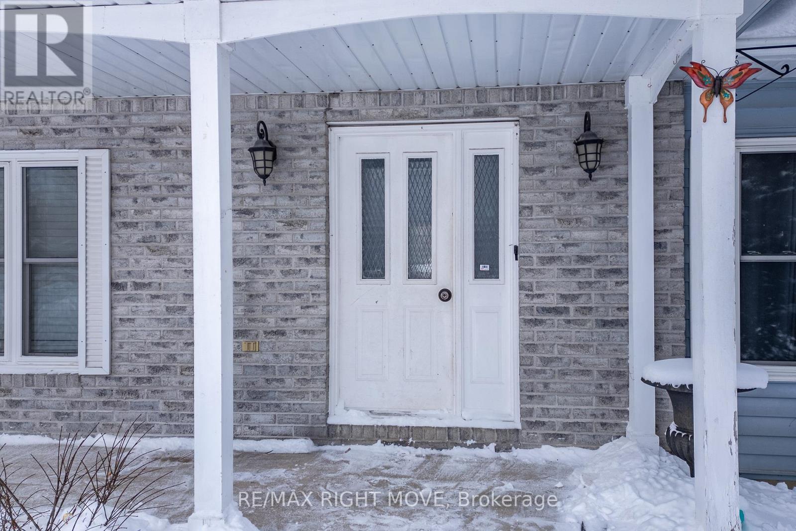 2776 Mary Street, Ramara (Brechin), Ontario  L0K 1B0 - Photo 6 - S12963198