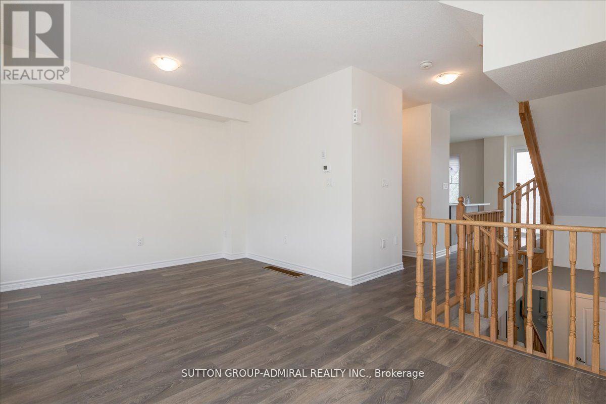 17 Lana Circle, Wasaga Beach, Ontario  L9Z 0L2 - Photo 13 - S12963246