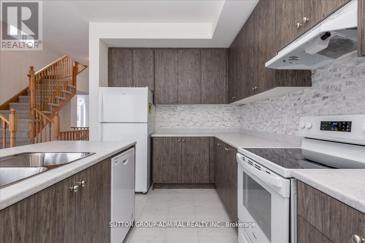 17 Lana Circle, Wasaga Beach, Ontario  L9Z 0L2 - Photo 20 - S12963246