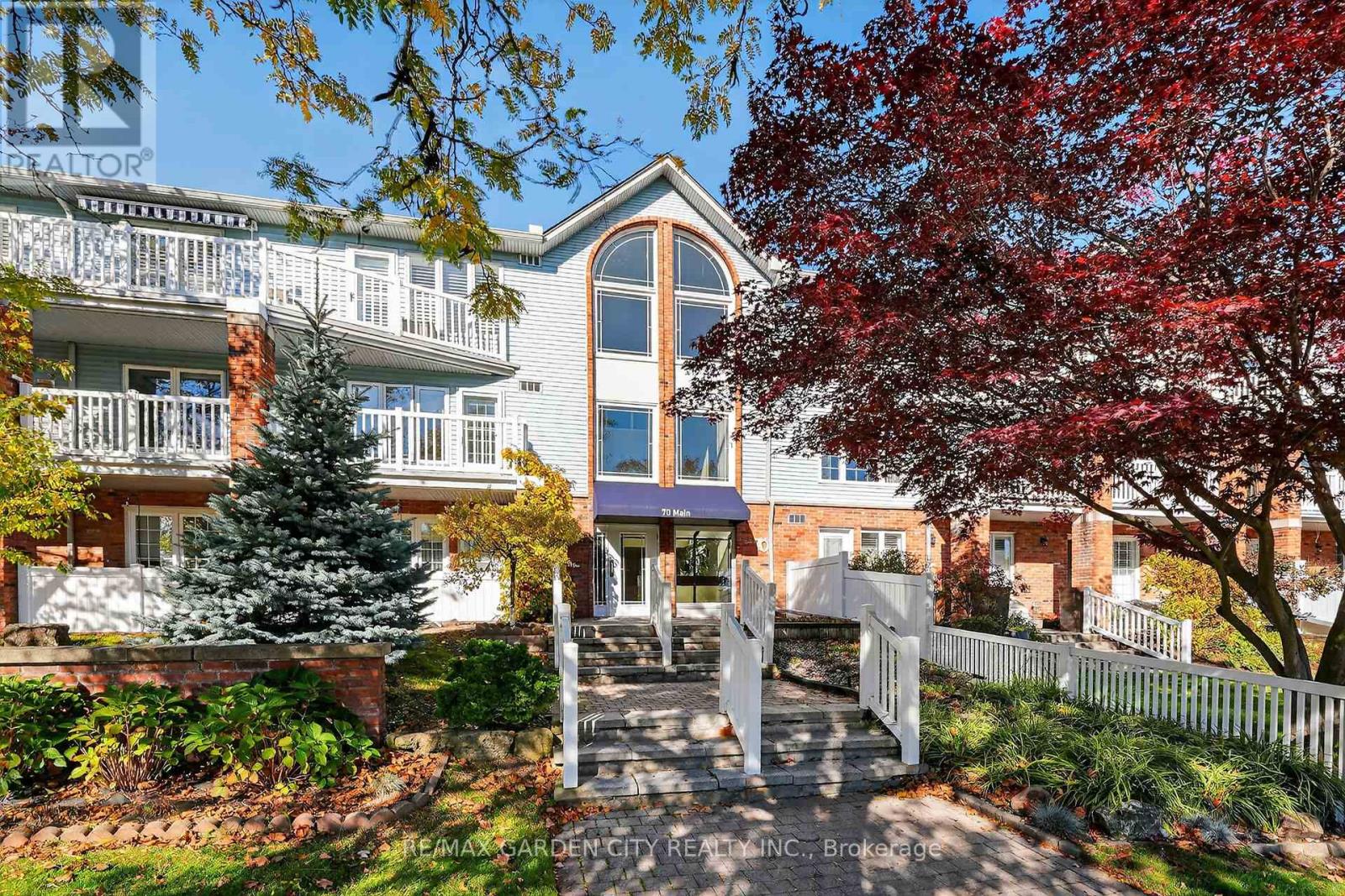 201 - 70 Main Street, St. Catharines, Ontario  L2N 4T9 - Photo 2 - X12963152