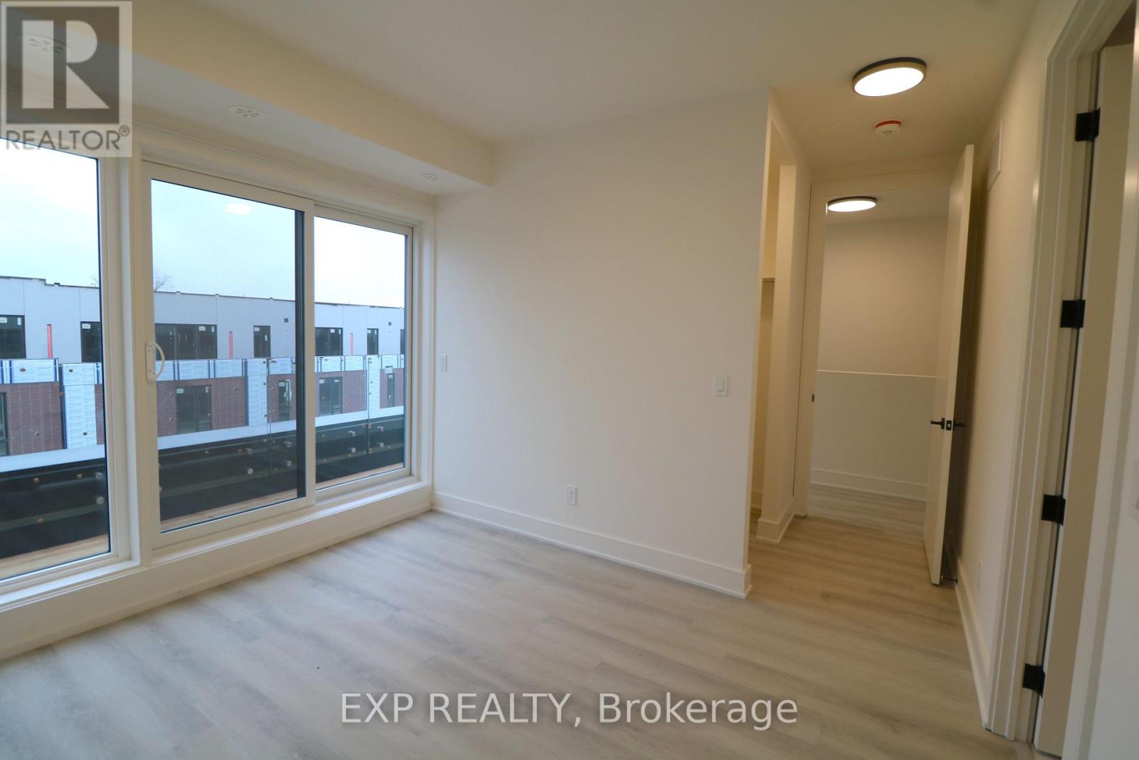 94 - 3 Abbot Street, St. Catharines, Ontario  L2P 2G3 - Photo 11 - X12963168