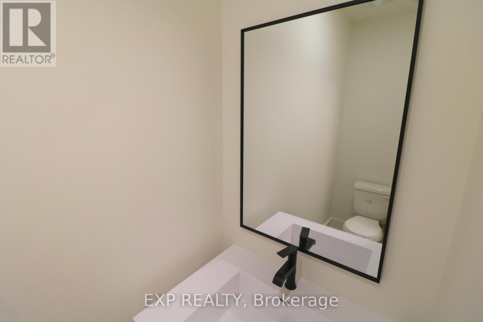 94 - 3 Abbot Street, St. Catharines, Ontario  L2P 2G3 - Photo 8 - X12963168