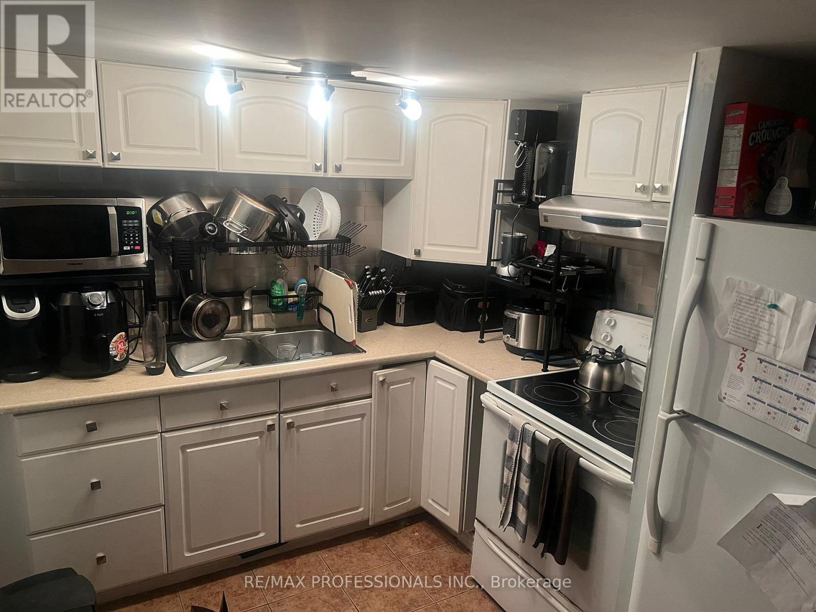 BSMT - 7 BLAKETON COURT, Brampton, Ontario