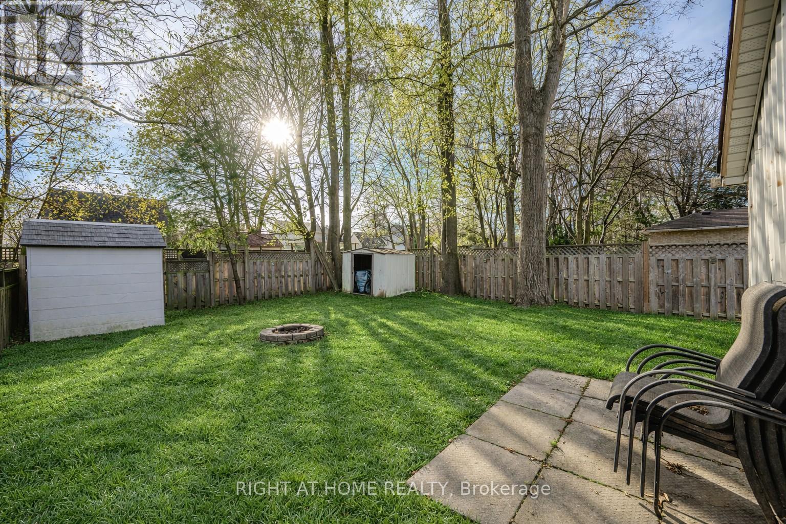 126 Poplar Avenue, Halton Hills, Ontario  L7J 2E2 - Photo 21 - W12963176