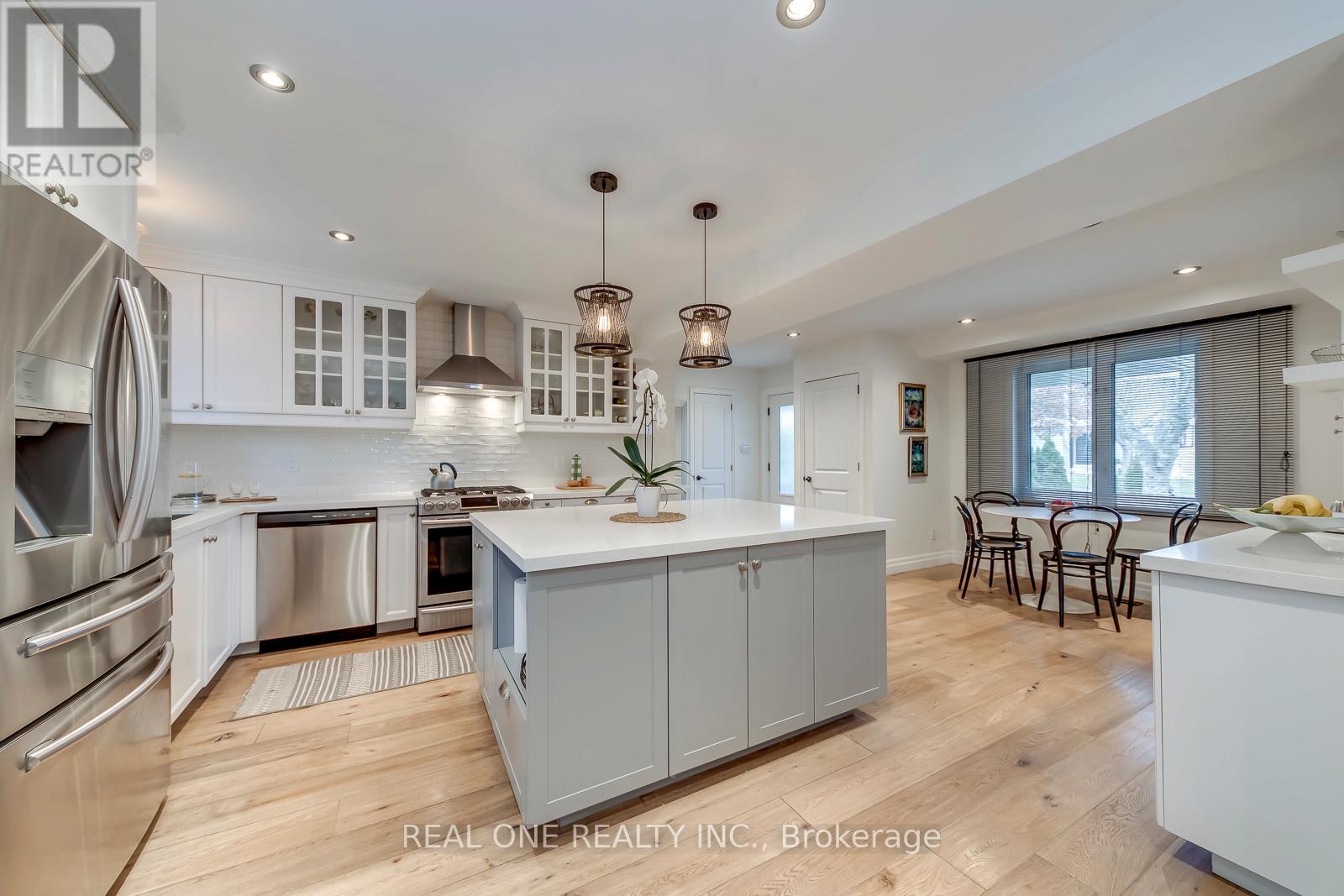 179 Shanley Terrace, Oakville, Ontario  L6K 2H7 - Photo 11 - W12963186