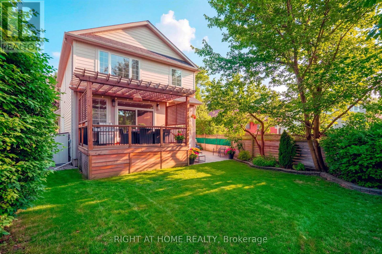 3 Dunning Crescent, Toronto, Ontario  M8W 4S7 - Photo 11 - W12963194