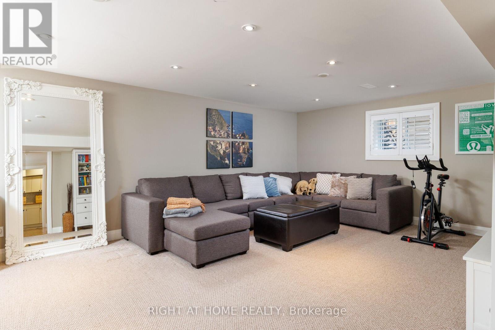 3 Dunning Crescent, Toronto, Ontario  M8W 4S7 - Photo 18 - W12963194