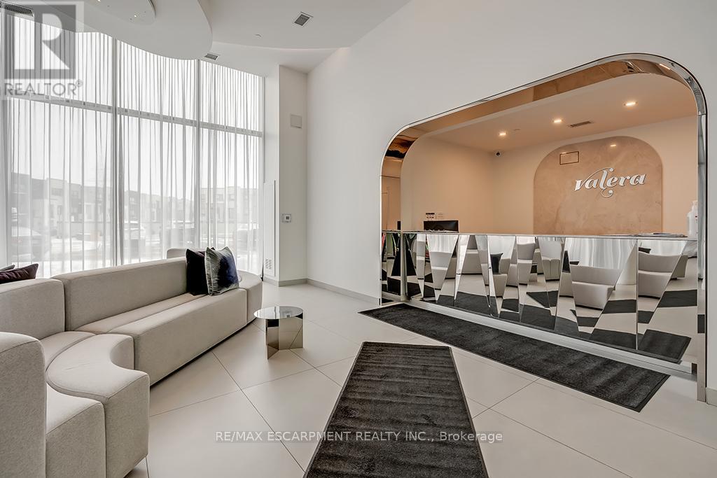 A106 - 3210 Dakota Common, Burlington, Ontario  L7M 2A8 - Photo 3 - W12963206