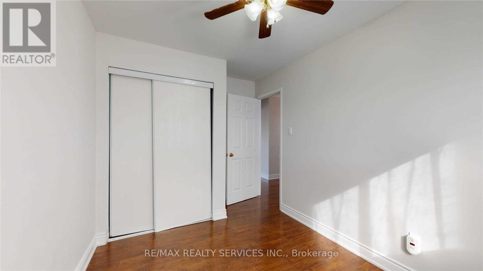 44 Elmstead Court, Brampton, Ontario  L6Y 4C2 - Photo 8 - W12963214