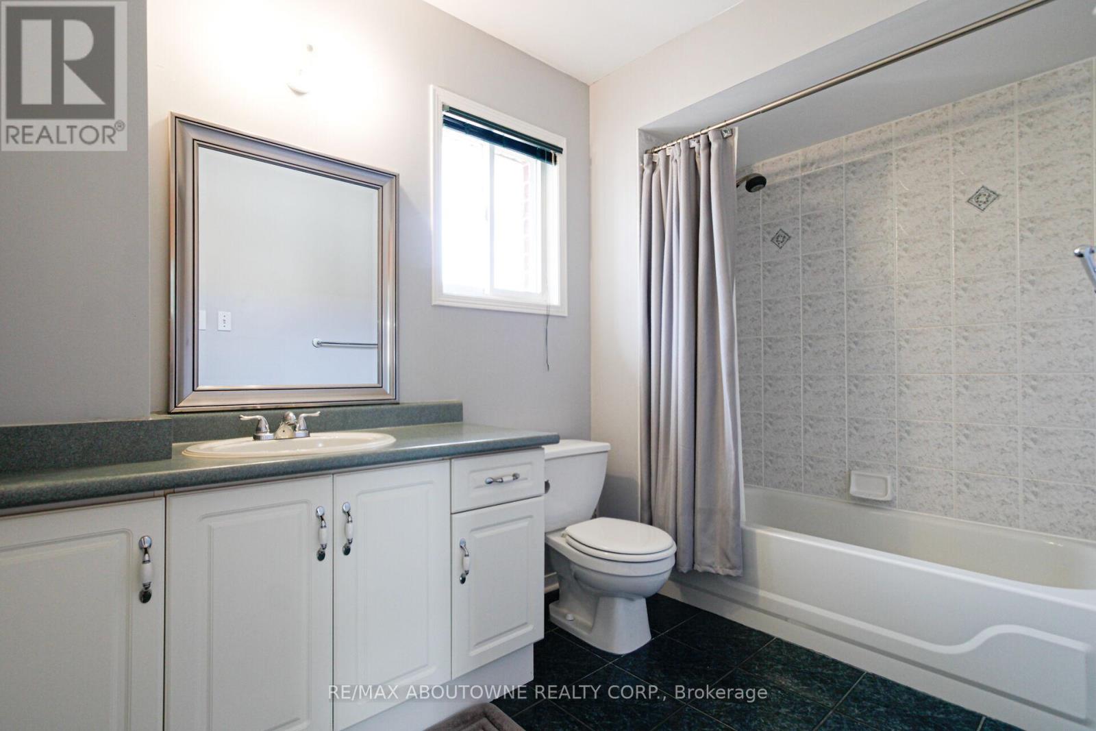 2216 Norfolk Drive, Oakville, Ontario  L6H 6H4 - Photo 41 - W12963222