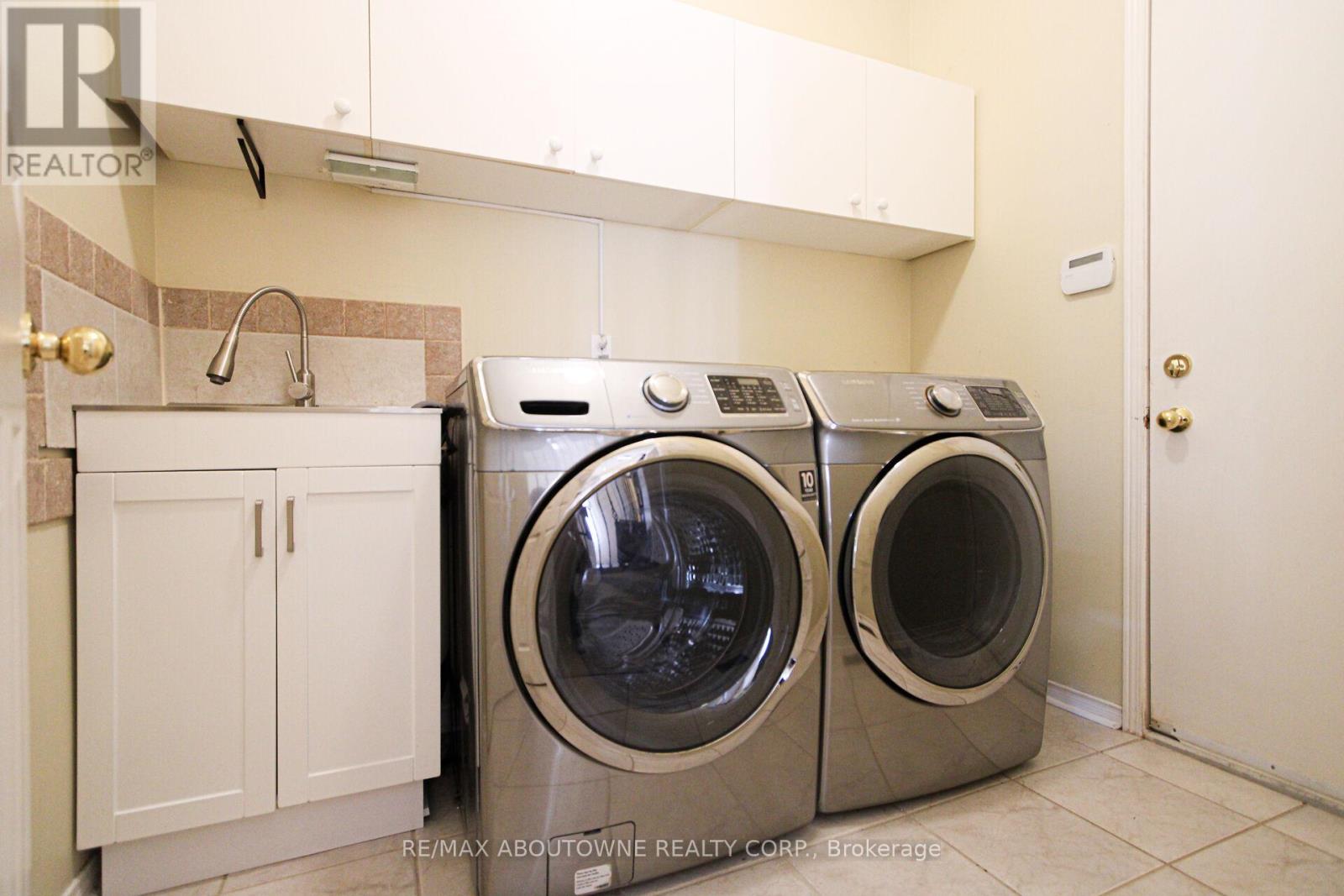 2216 Norfolk Drive, Oakville, Ontario  L6H 6H4 - Photo 45 - W12963222