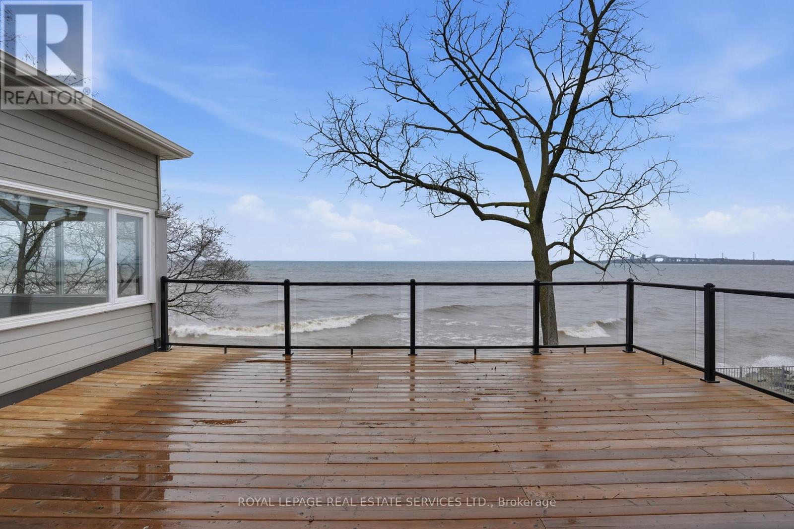 4 - 2100 Old Lakeshore Road, Burlington, Ontario  L7R 1E3 - Photo 11 - W12963232