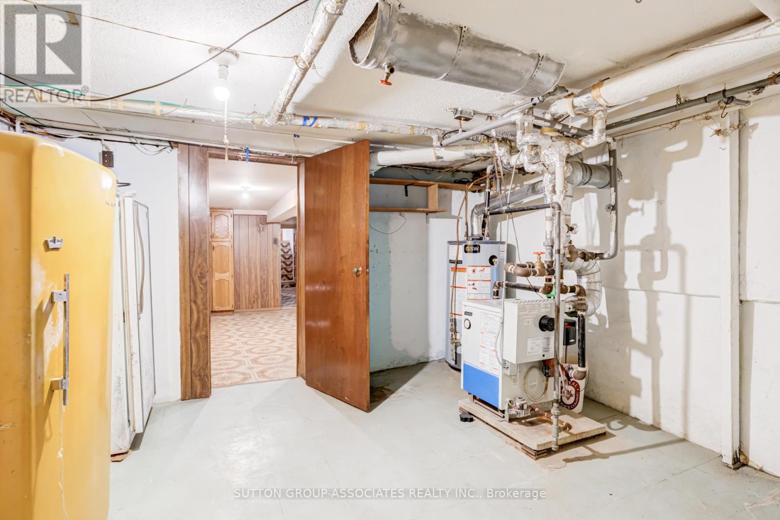 97 Pendrith Street, Toronto, Ontario  M6G 1R8 - Photo 30 - W12963306