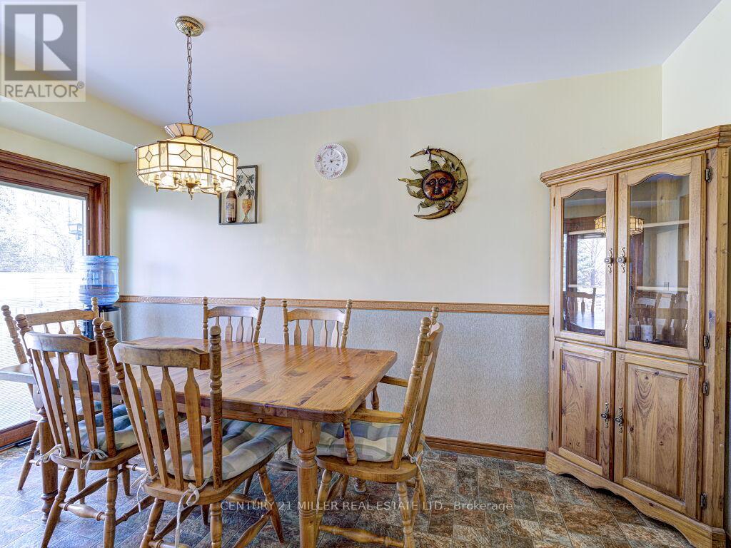 11331 Amos Drive, Milton, Ontario  L0P 1B0 - Photo 11 - W12963328