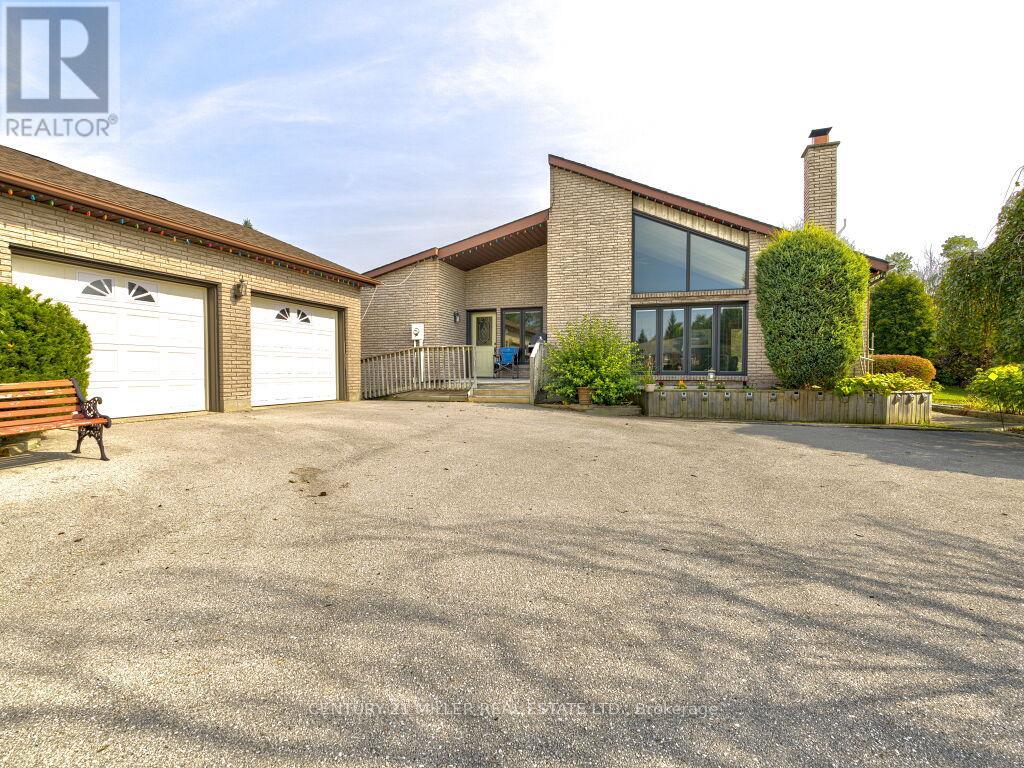 11331 Amos Drive, Milton, Ontario  L0P 1B0 - Photo 2 - W12963328