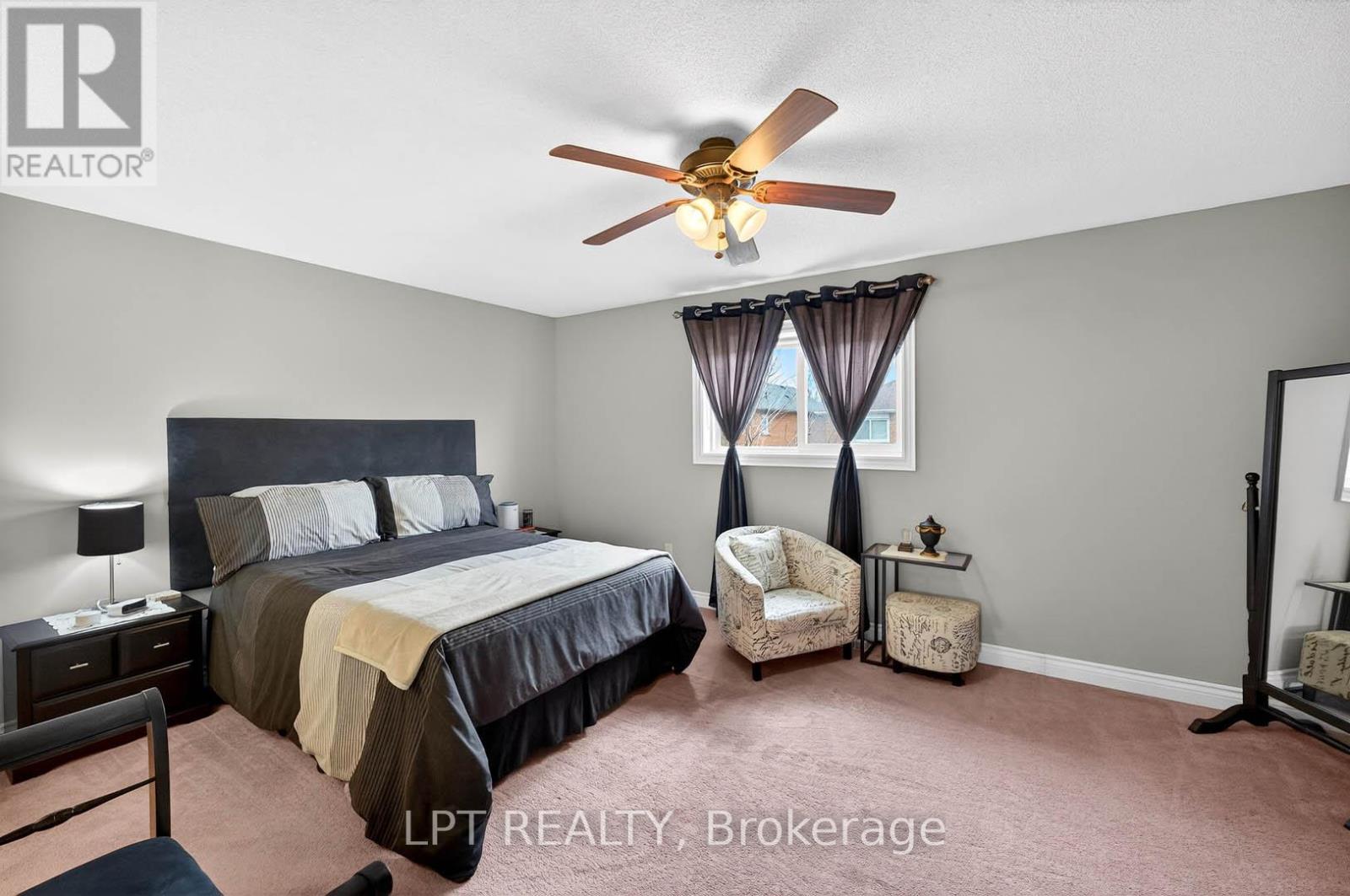 3753 Densbury Drive, Mississauga, Ontario  L5N 6Z2 - Photo 17 - W12963364