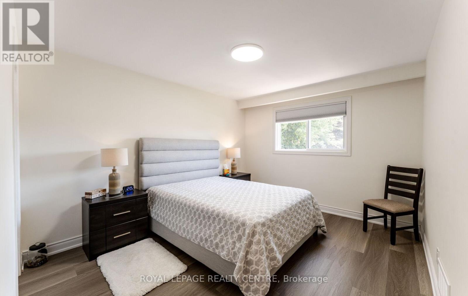 540 Cavell Drive, Mississauga, Ontario  L5B 2N9 - Photo 21 - W12963372