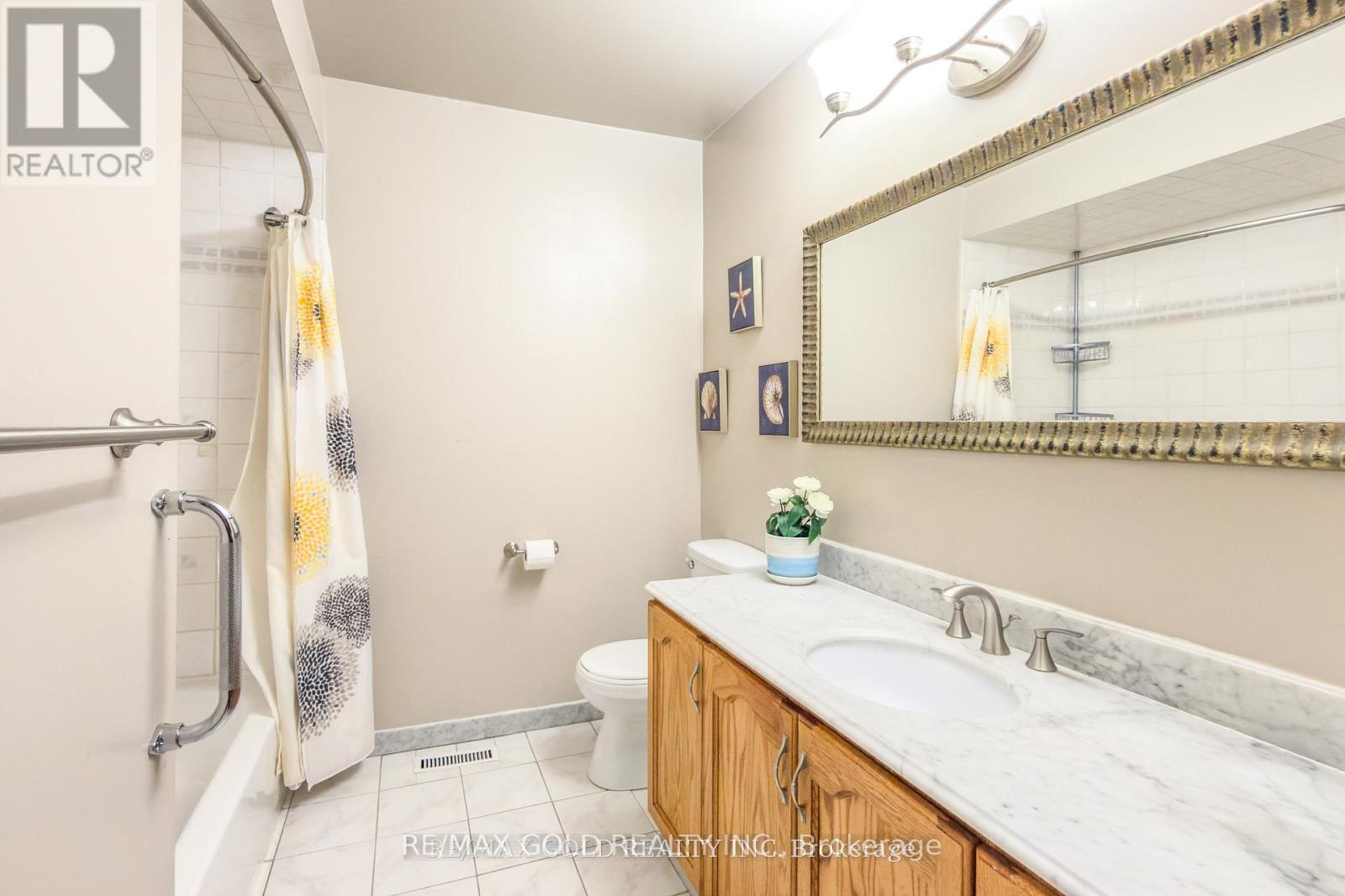 80 Ivybridge Drive, Brampton, Ontario  L6V 2X3 - Photo 25 - W12963382