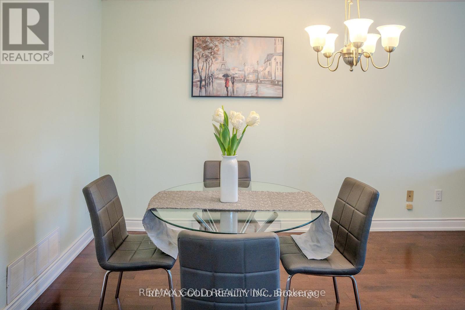 80 Ivybridge Drive, Brampton, Ontario  L6V 2X3 - Photo 6 - W12963382