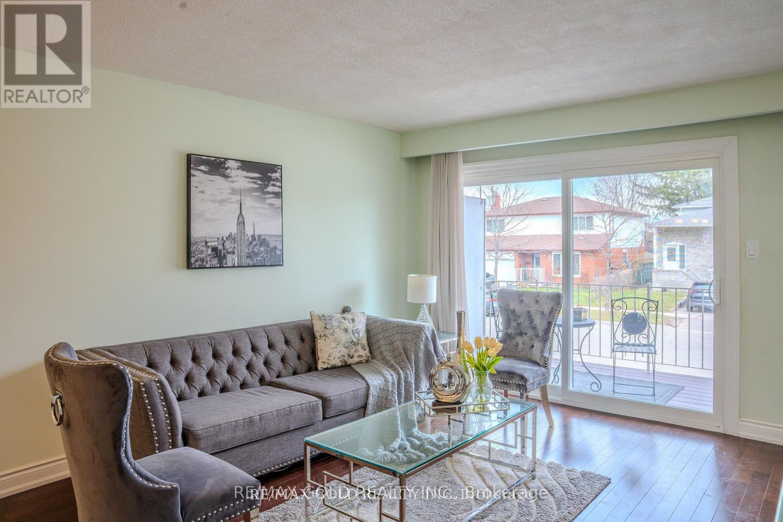 80 Ivybridge Drive, Brampton, Ontario  L6V 2X3 - Photo 9 - W12963382