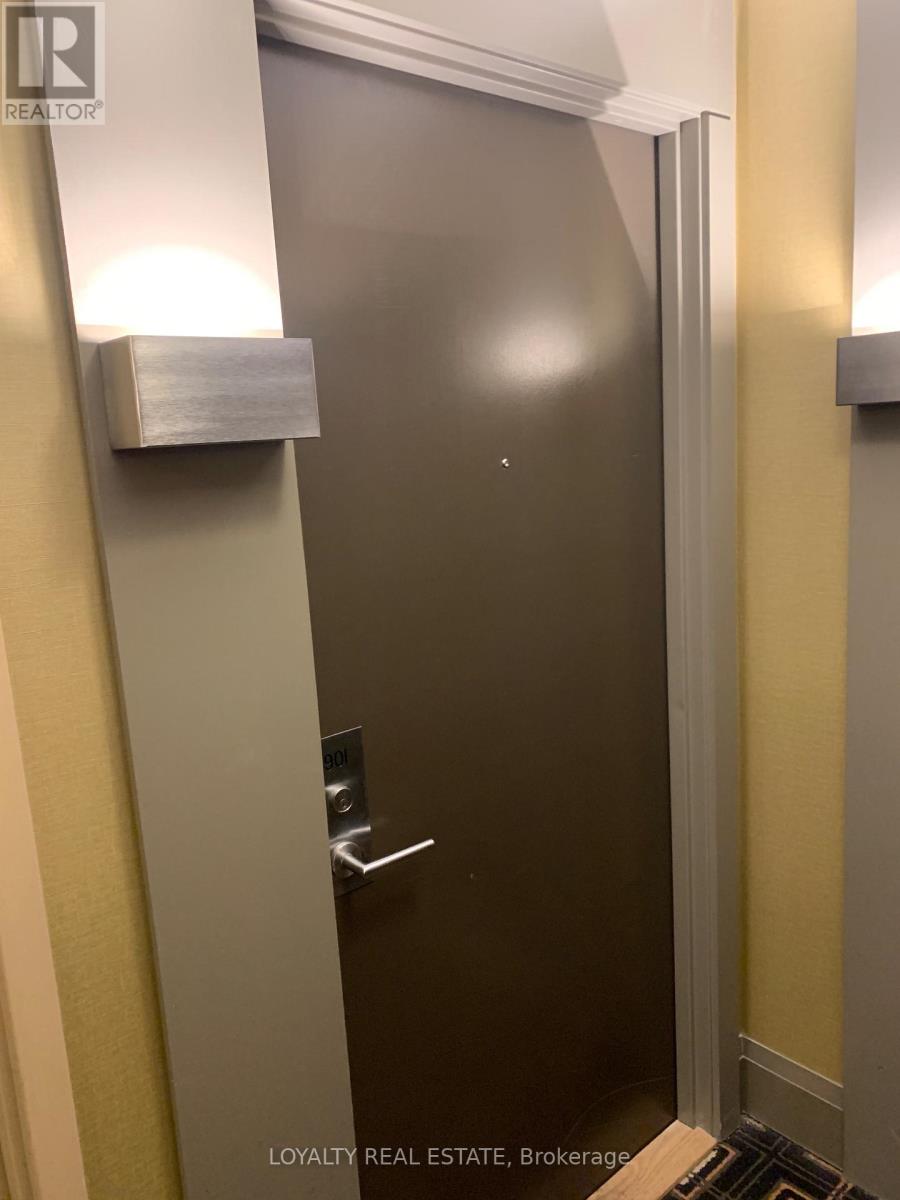 901 - 17 Zorra Street, Toronto, Ontario  M8Z 4Z6 - Photo 4 - W12963412