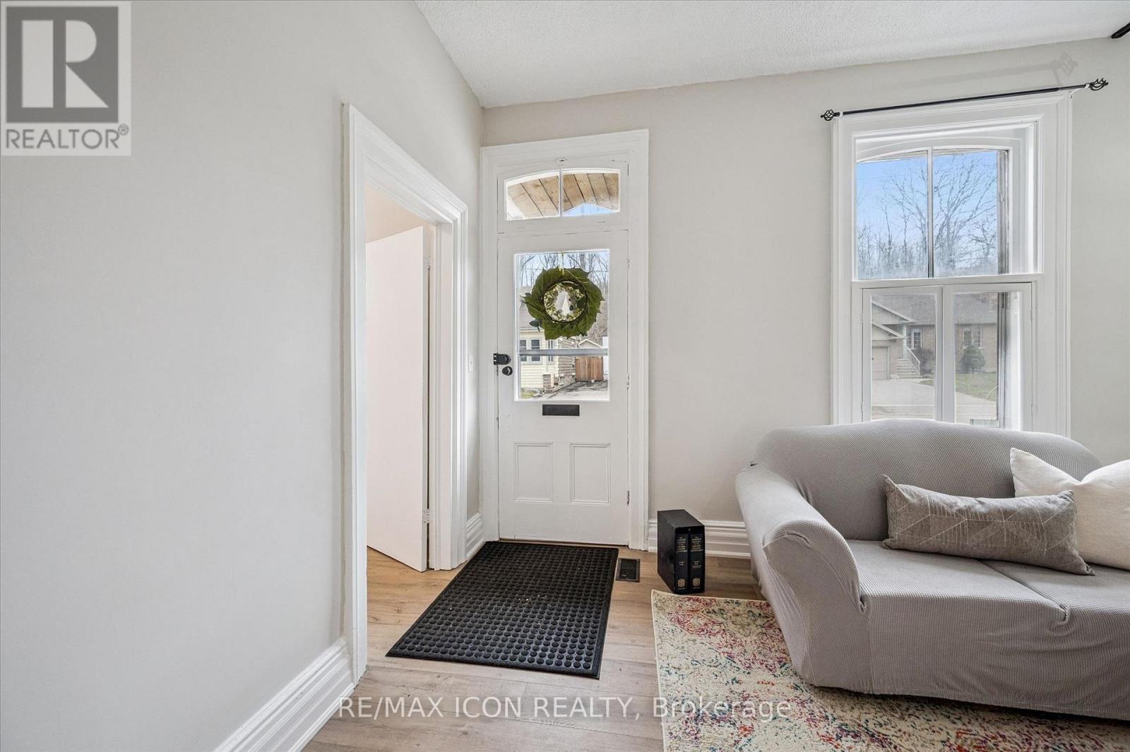 56 Walnut Street, Brant, Ontario  N3L 2J3 - Photo 7 - X12963188