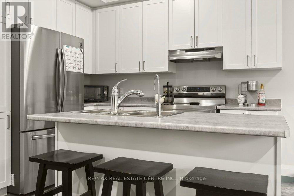 538 Grey Street, Brantford, Ontario  N3S 4X4 - Photo 11 - X12963202