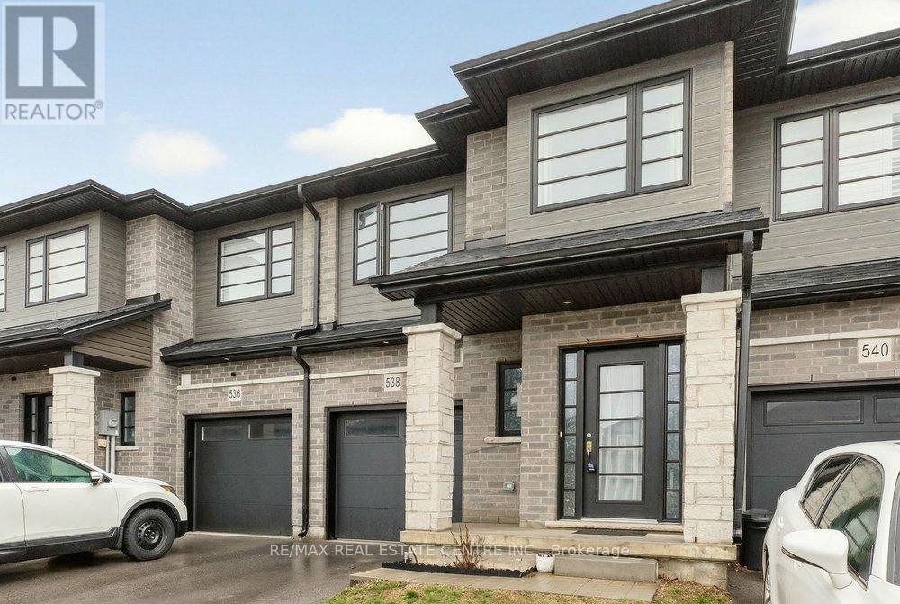 538 Grey Street, Brantford, Ontario  N3S 4X4 - Photo 2 - X12963202