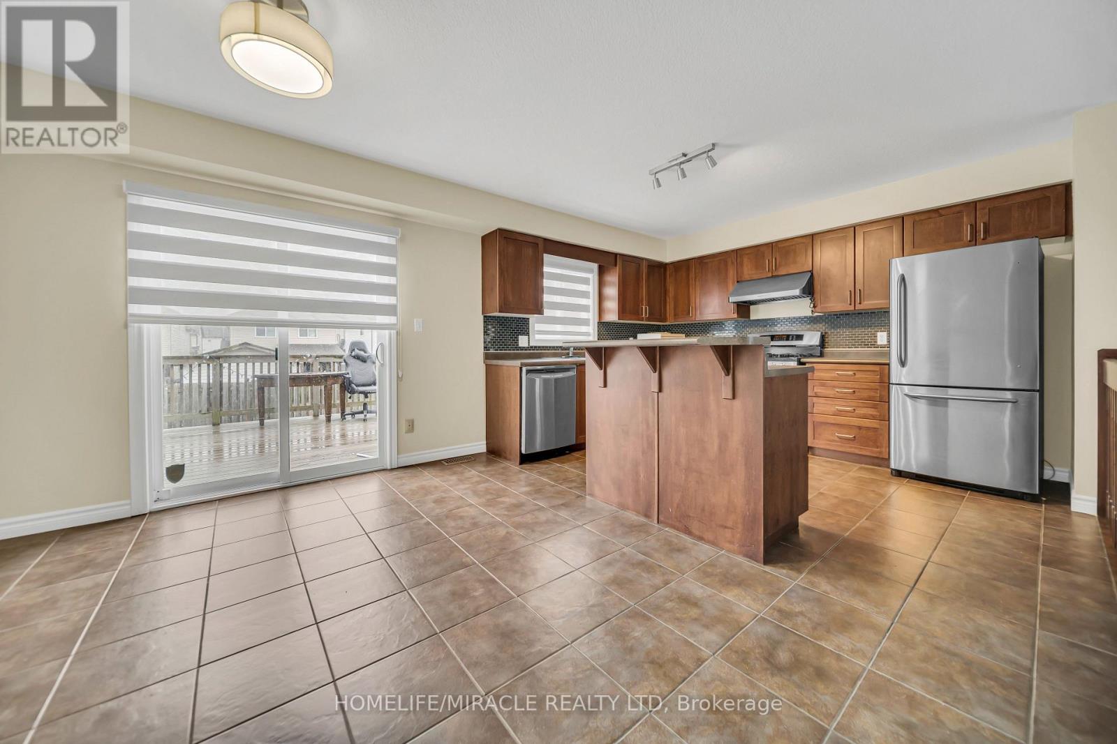 51 Seabrook Drive, Kitchener, Ontario  N2R 1Y1 - Photo 10 - X12963302