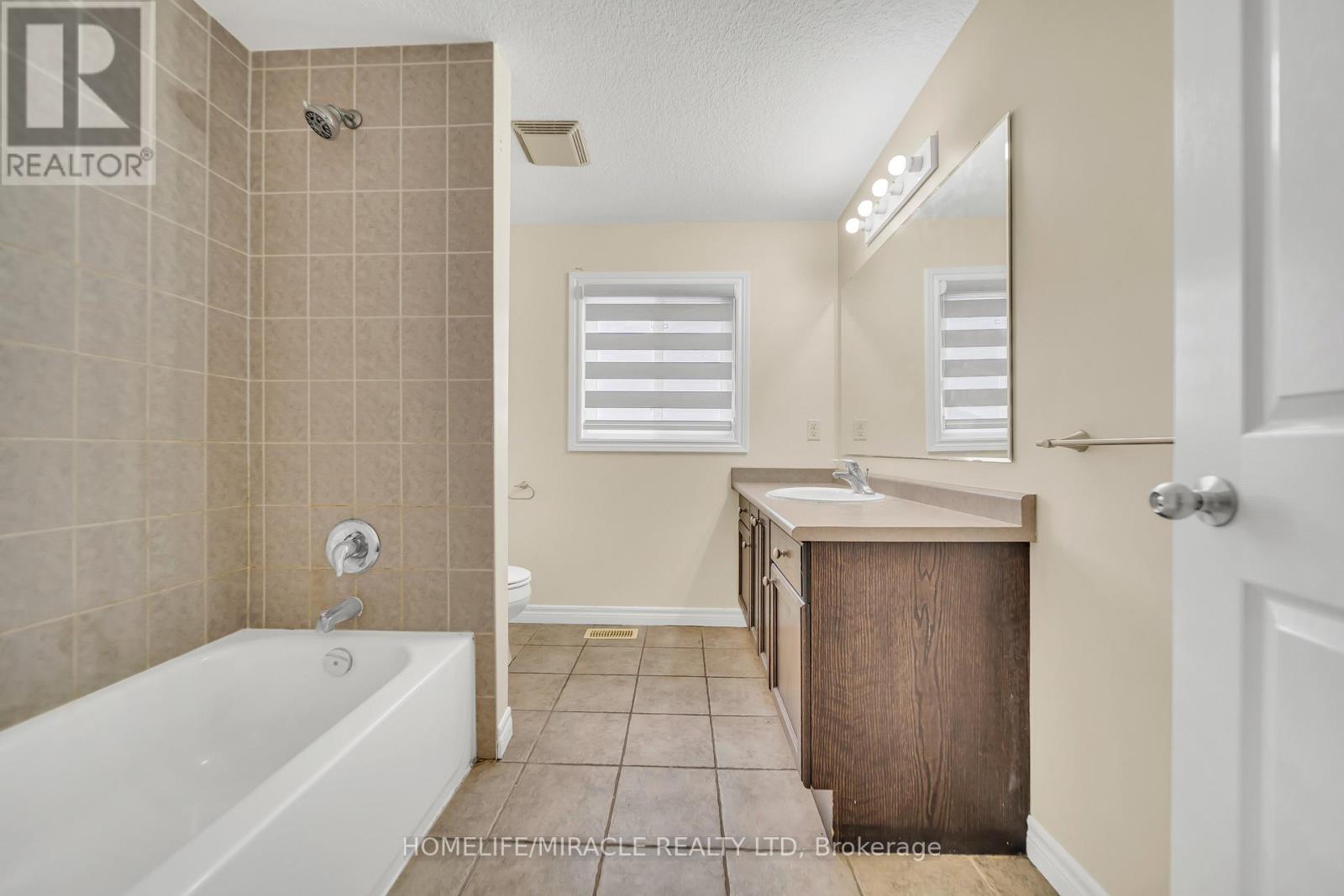 51 Seabrook Drive, Kitchener, Ontario  N2R 1Y1 - Photo 27 - X12963302