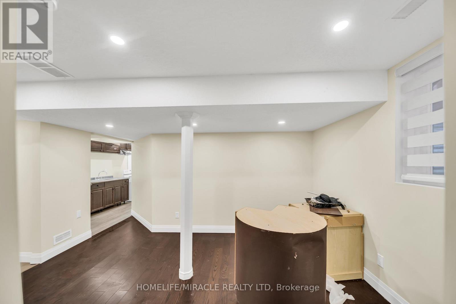 51 Seabrook Drive, Kitchener, Ontario  N2R 1Y1 - Photo 34 - X12963302