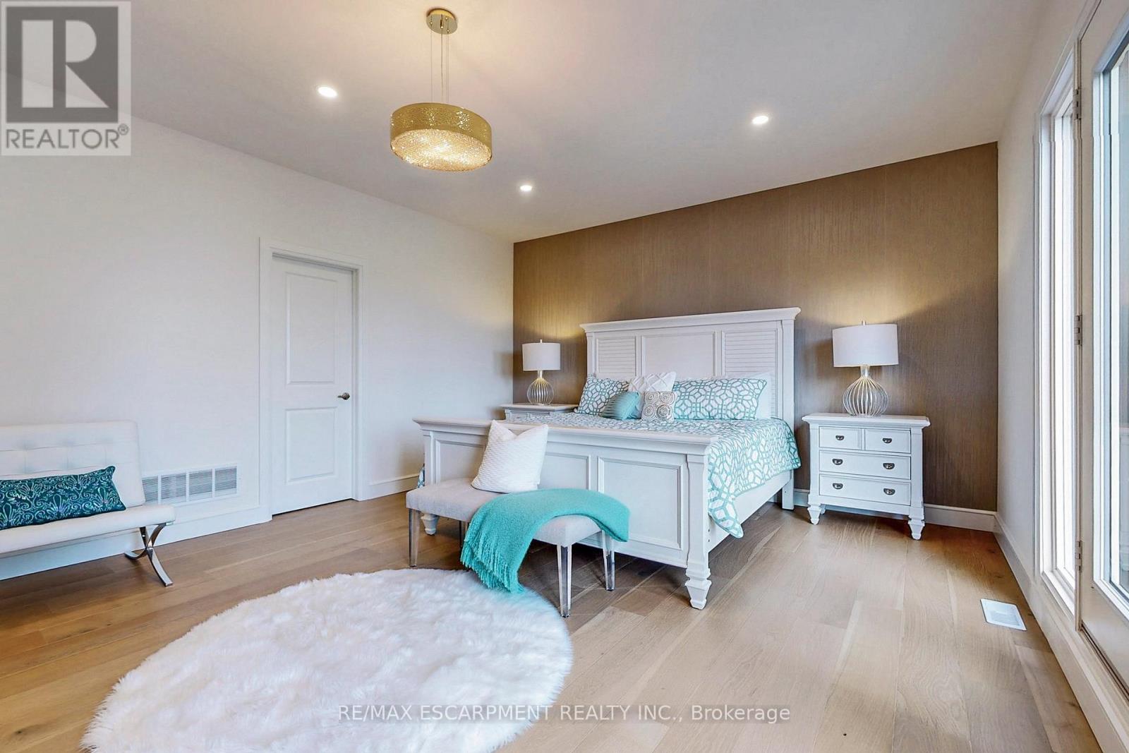 49 Roselawn Avenue, Hamilton, Ontario  L9G 2H9 - Photo 29 - X12963398