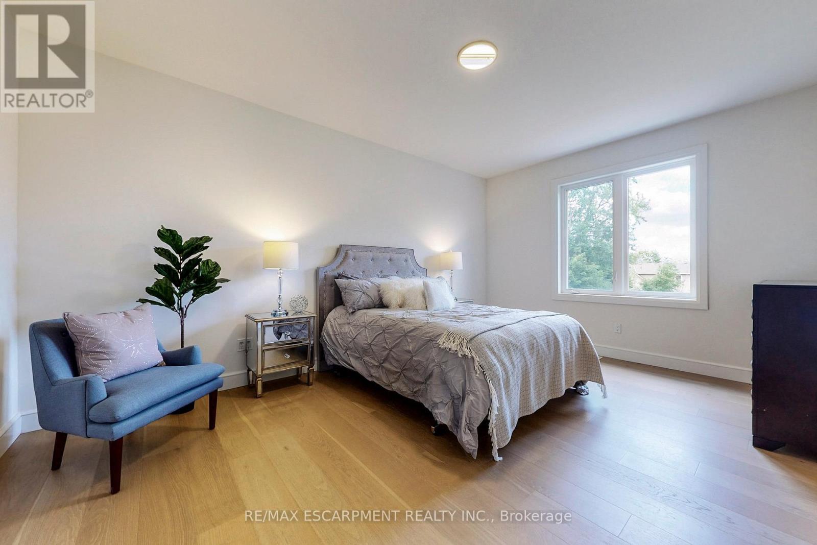 49 Roselawn Avenue, Hamilton, Ontario  L9G 2H9 - Photo 39 - X12963398