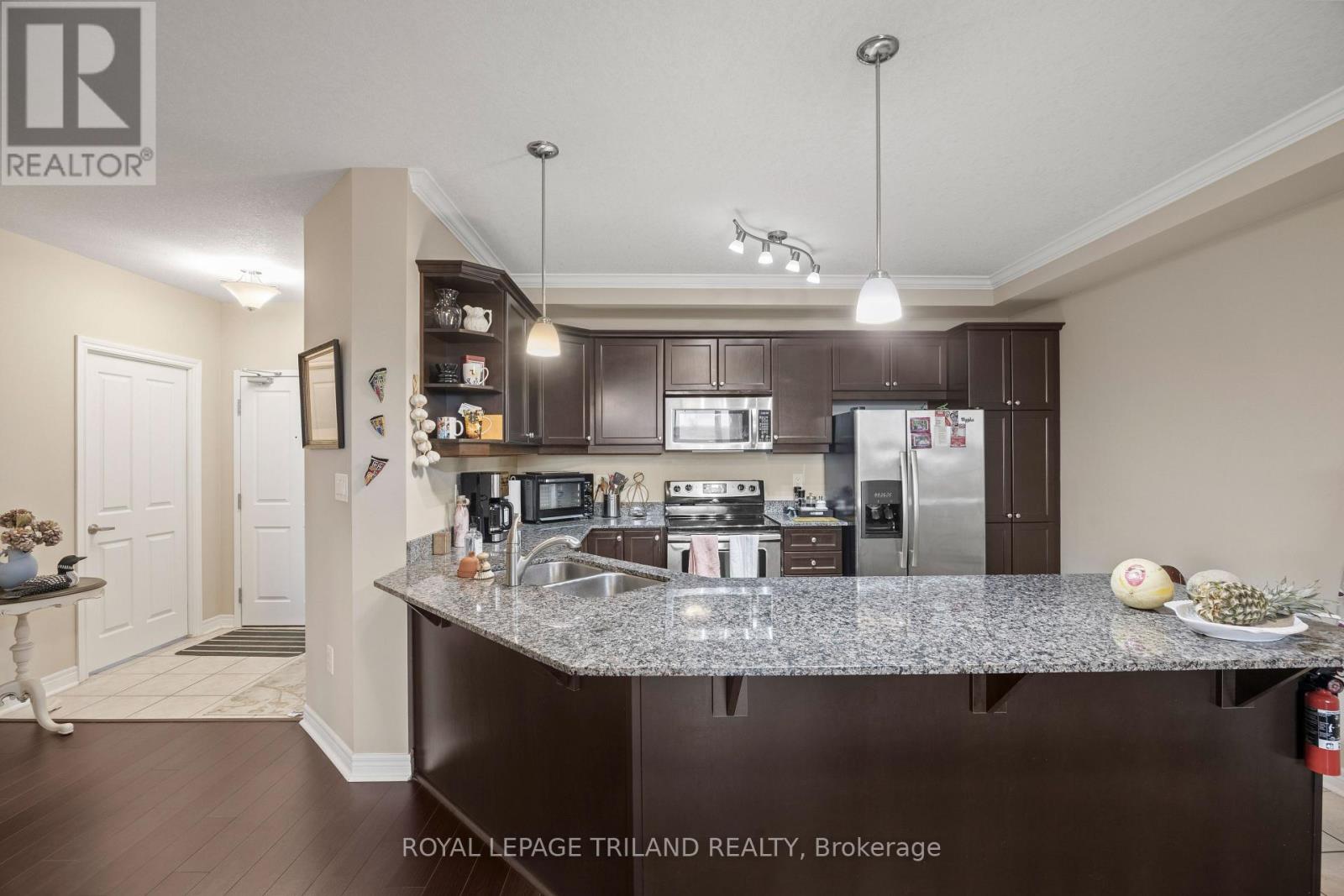 406 - 1030 Coronation Drive, London North, Ontario  N6G 0G5 - Photo 7 - X12942764