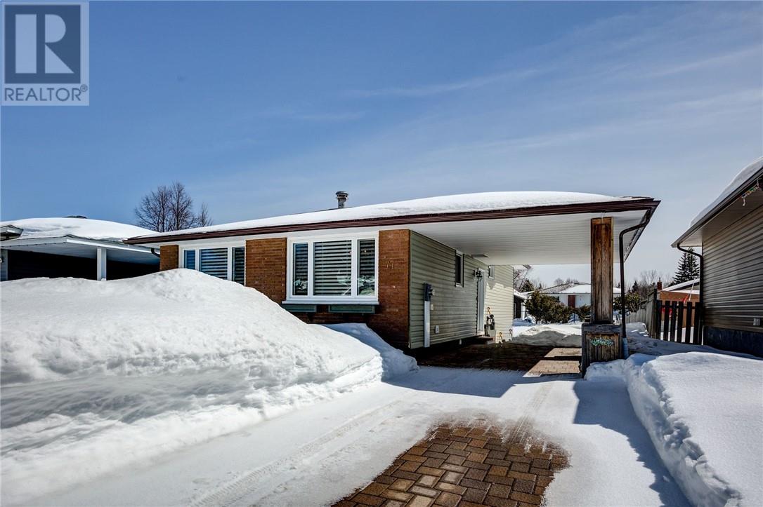 77 Third Avenue, Lively, Ontario  P3Y 1M2 - Photo 1 - 2126993