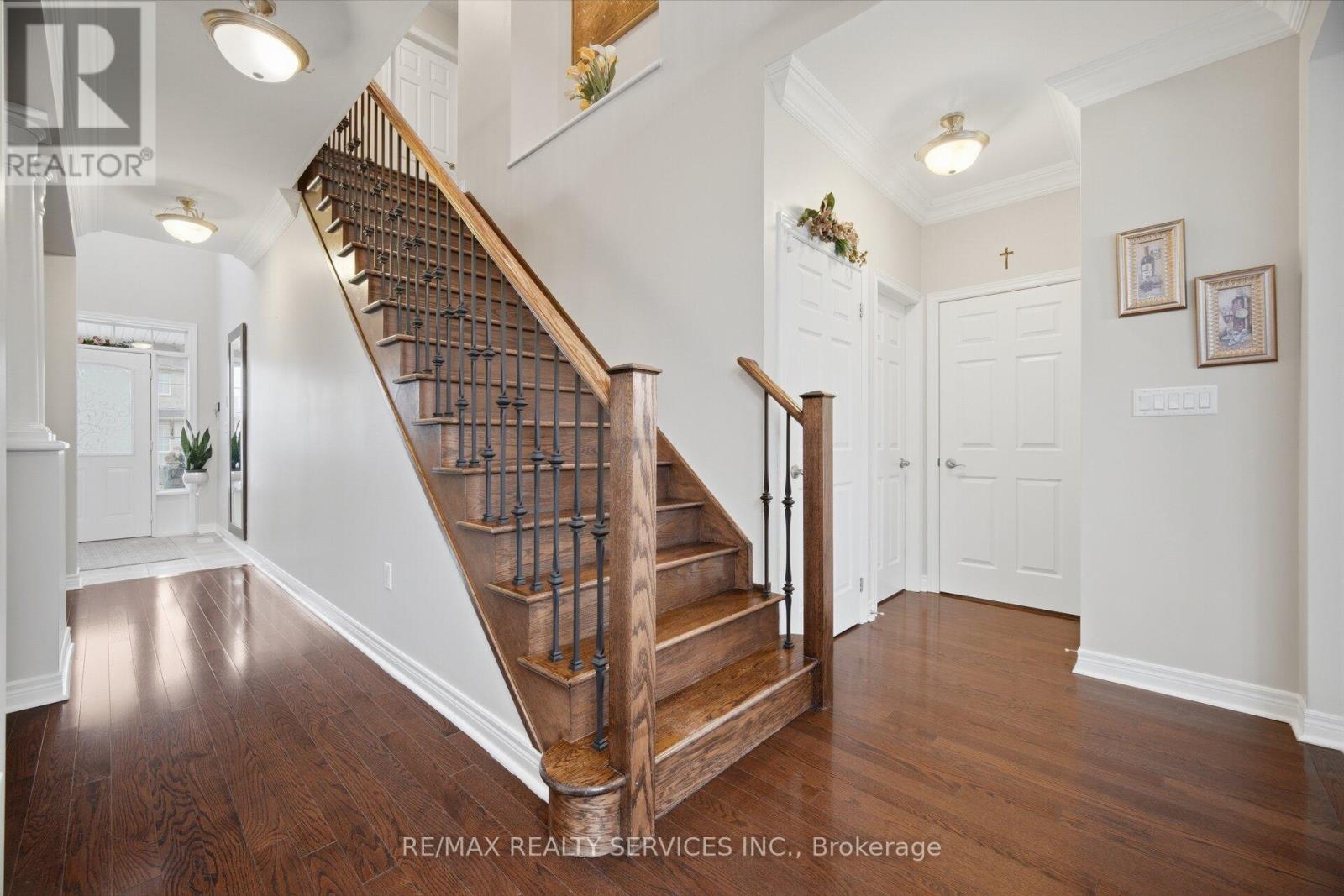 23 Twistleton Street, Caledon, Ontario  L7C 3V9 - Photo 33 - W12956728