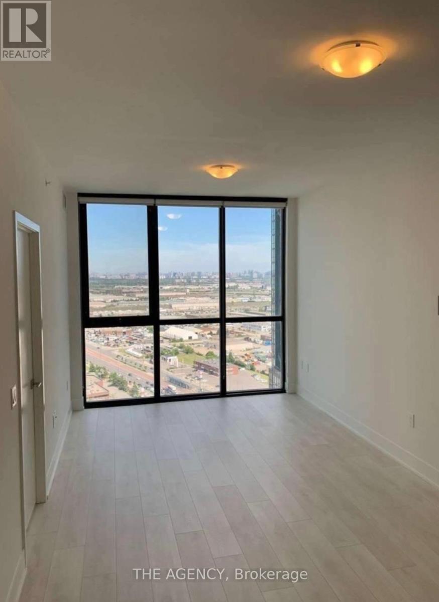 2810 - 2916 Highway 7 Road, Vaughan, Ontario L4K 0K6 - Photo 2 - N12952336