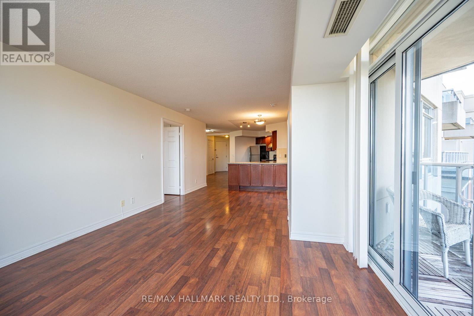 817 - 33 Cox Boulevard, Markham, Ontario  L3R 8A6 - Photo 8 - N12959786