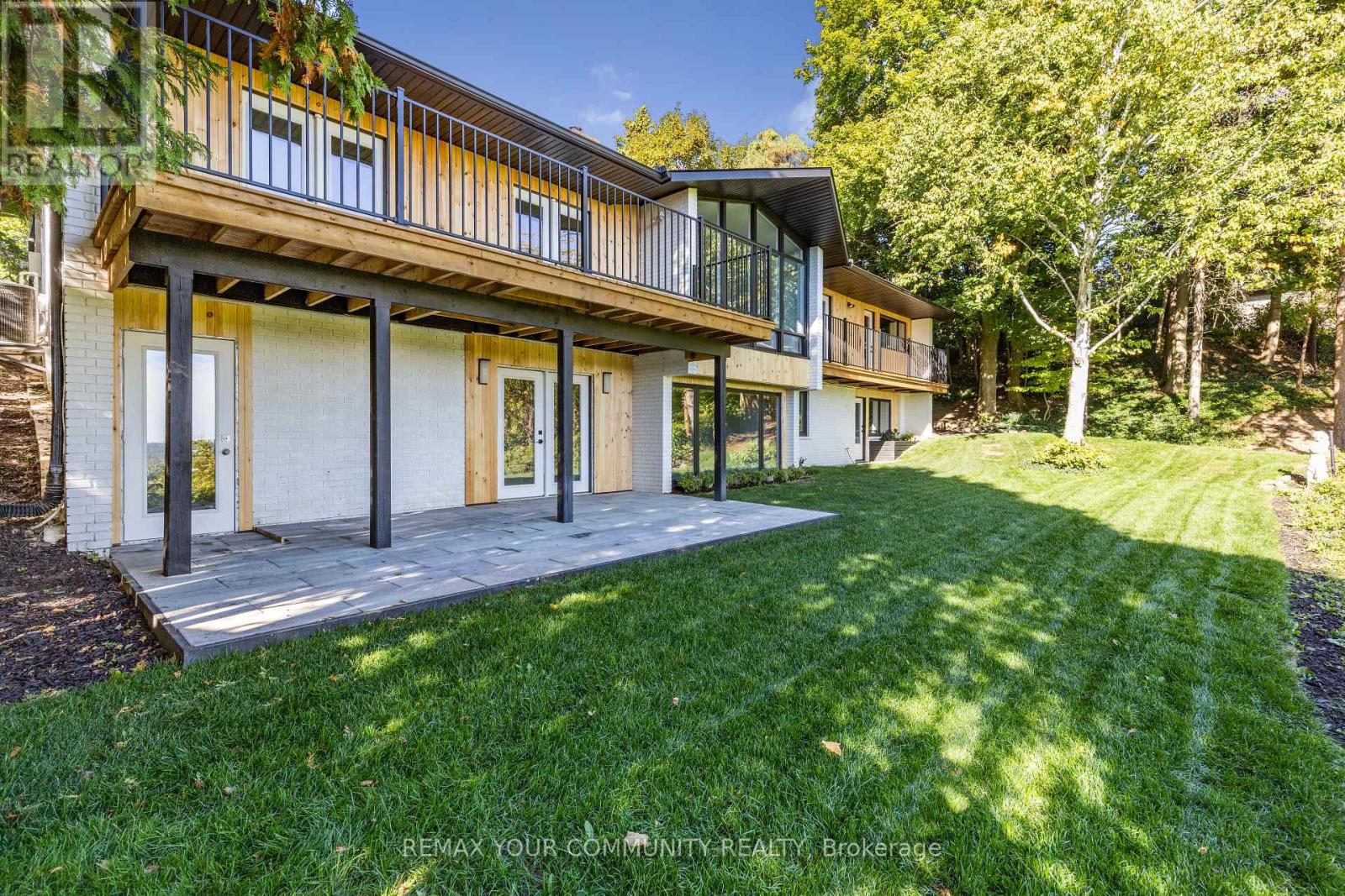 50 Oak Avenue, Hamilton, Ontario L9H 4Y9 - Photo 25 - X12922124