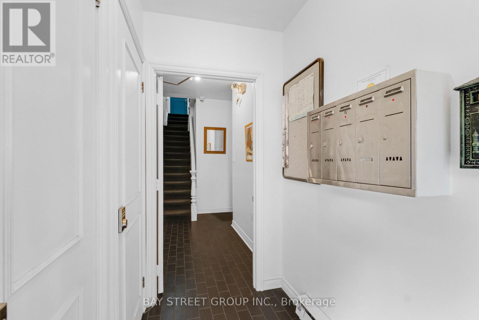 4 - 65 Gloucester Street, Toronto, Ontario  M4Y 1L8 - Photo 8 - C12906522