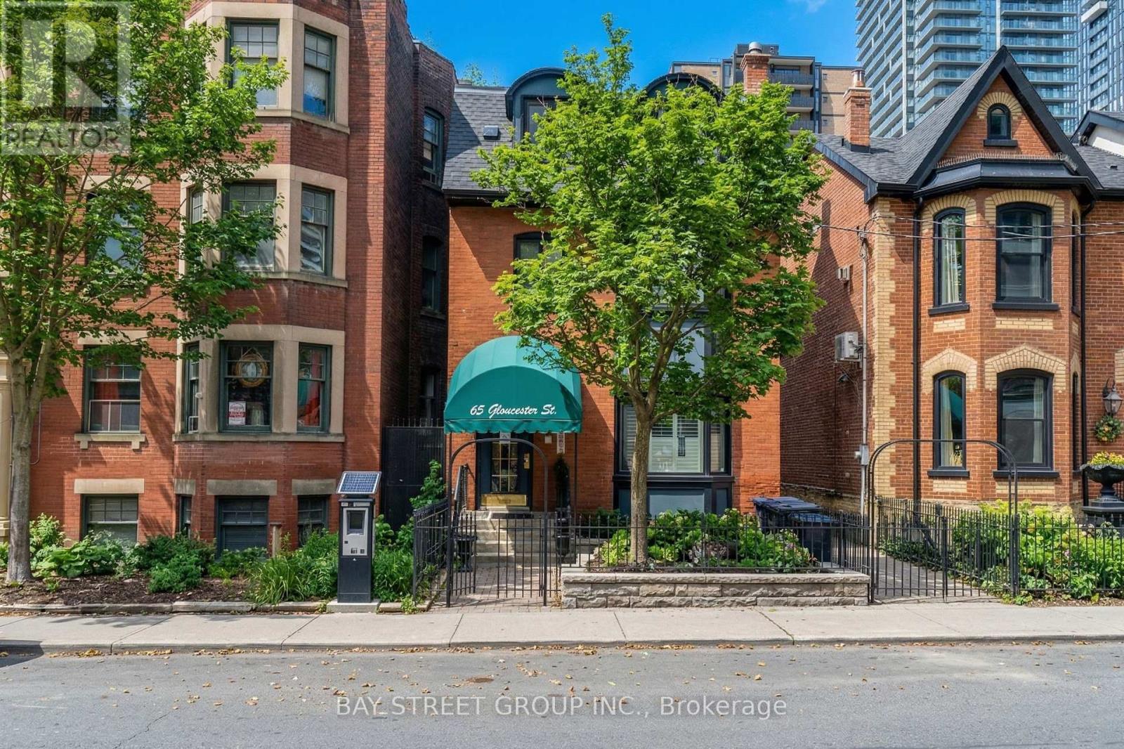 4 - 65 Gloucester Street, Toronto, Ontario  M4Y 1L8 - Photo 5 - C12906522