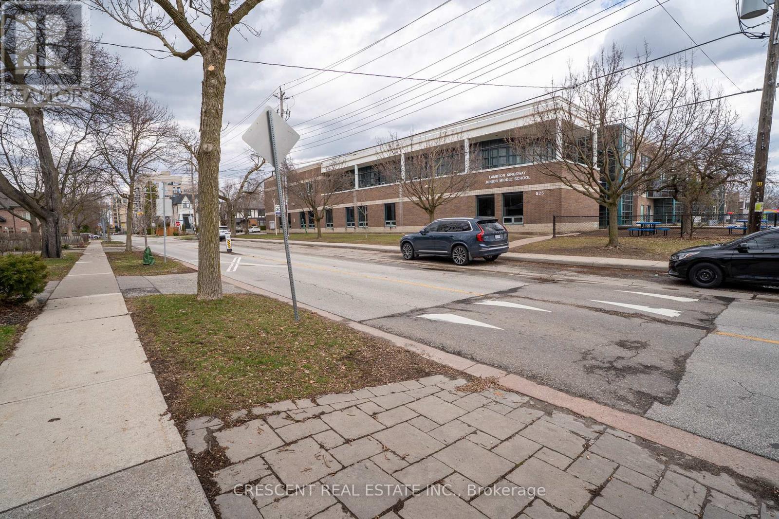 520 Prince Edward Drive N, Toronto, Ontario  M8X 2M5 - Photo 45 - W12962378